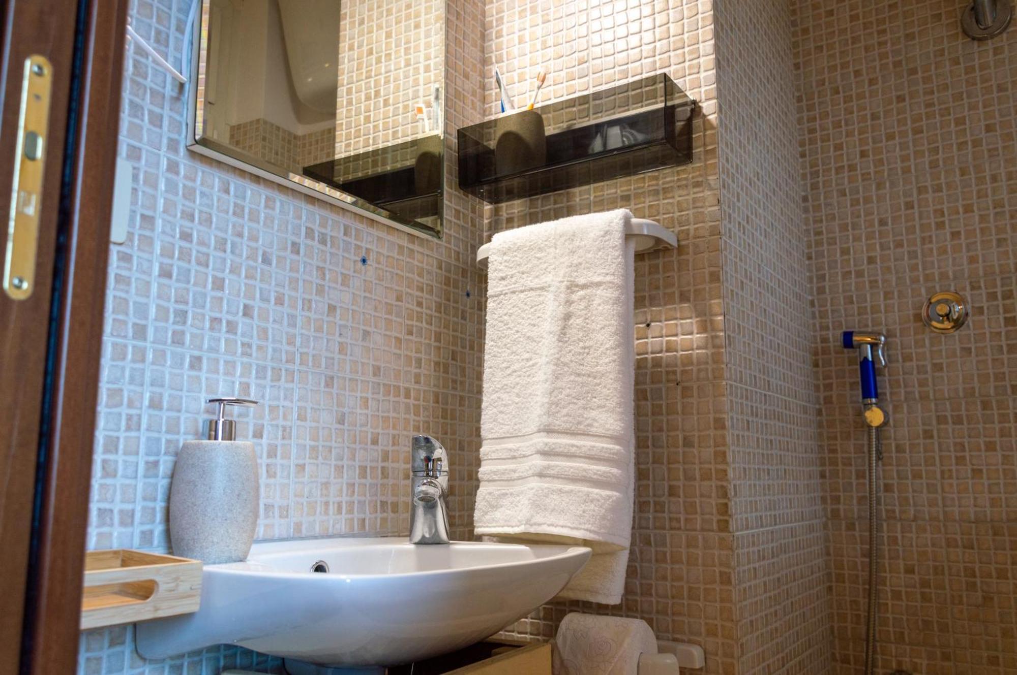 Testaccio Xix-Xxv Bed And Breakfast Rom Eksteriør billede